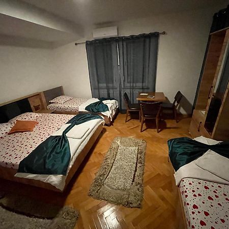 Madigan'S Hotel Kosovo Polje 外观 照片