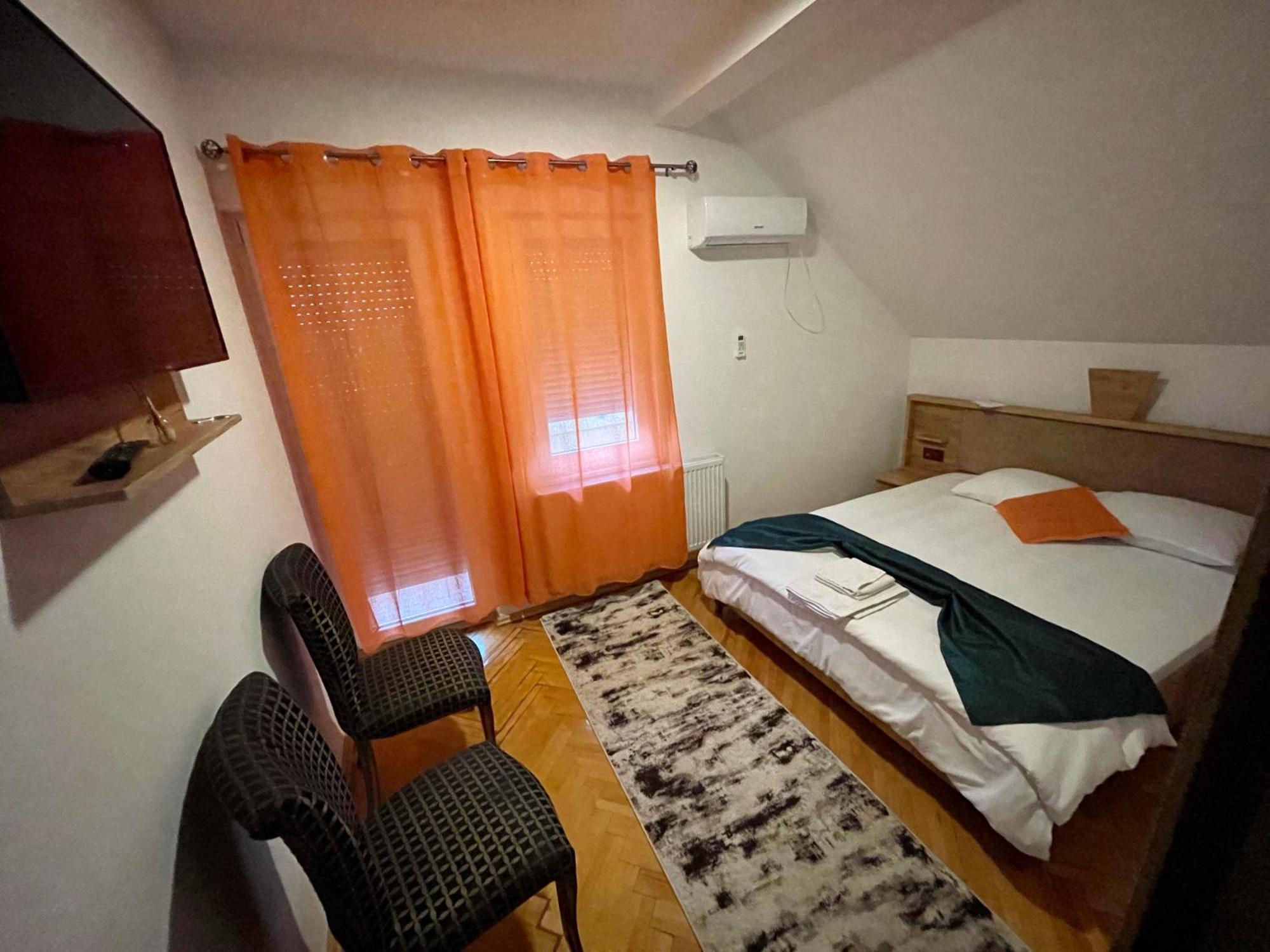 Madigan'S Hotel Kosovo Polje 外观 照片