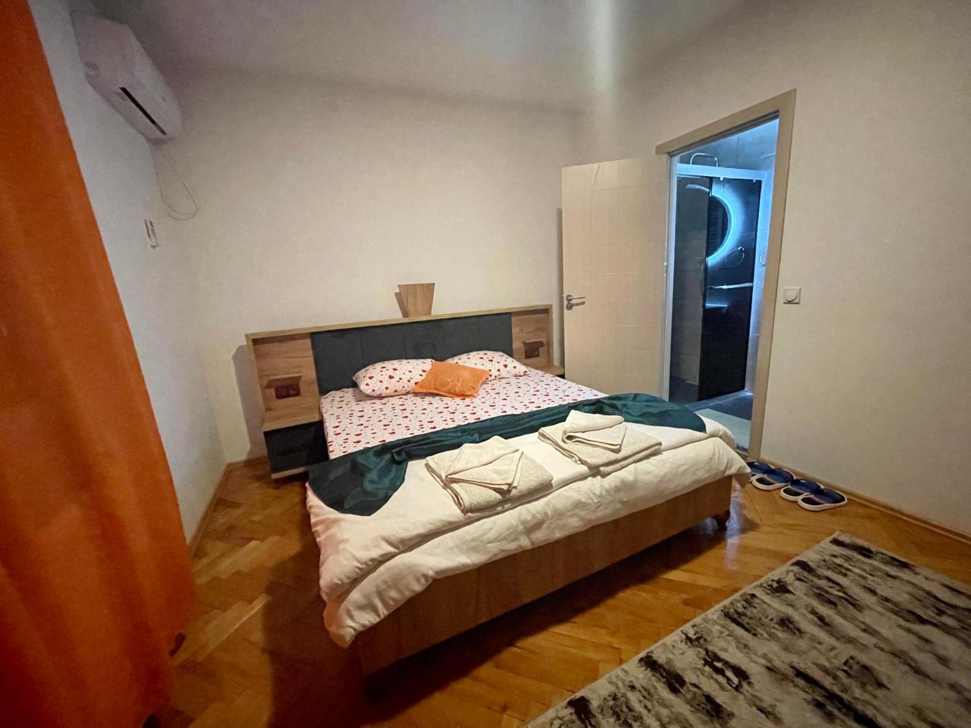 Madigan'S Hotel Kosovo Polje 外观 照片