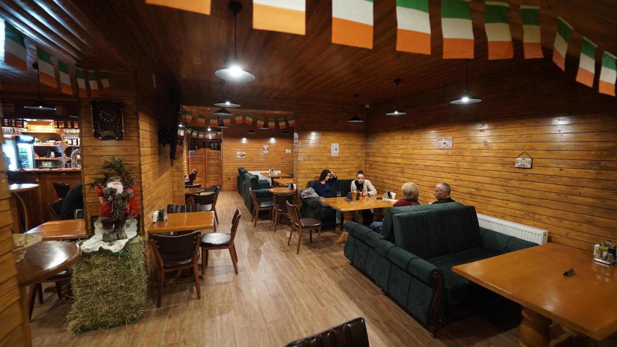 Madigan'S Hotel Kosovo Polje 外观 照片